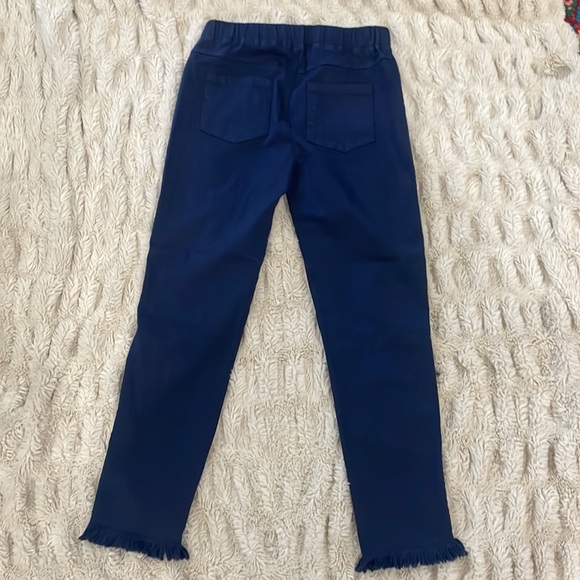 Umgee navy blue pull on pants. Size large, but fits more like a medium. - Picture 2 of 2
